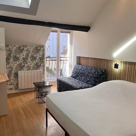 Studio Duplex Hypercentre Au Calme Avec Parking Фонтенбло Экстерьер фото